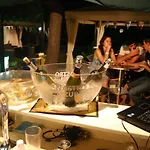 Hostel 7 Santi